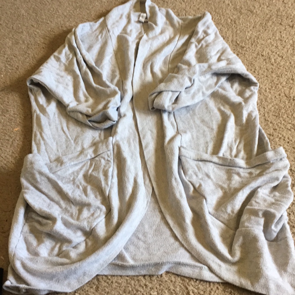 Light grey, half sleeve cardigan.